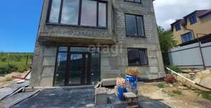 Дом 251м², 3-этажный, участок 10 сот.