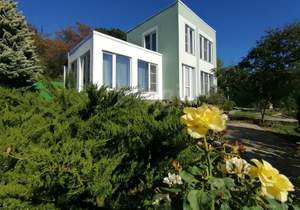 Дом 83м², 2-этажный, участок 5 сот.