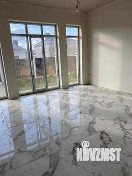 Дом 102м², 1-этажный, участок 4 сот.