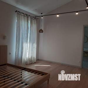 Дом 130м², 2-этажный, участок 6 сот.