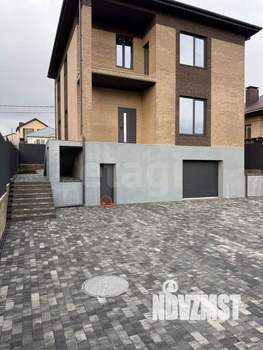 Дом 261м², 2-этажный, участок 5 сот.