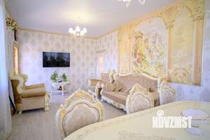 Дом 204м², 2-этажный, участок 5 сот.