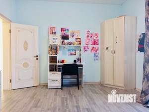 Дом 204м², 2-этажный, участок 6 сот.