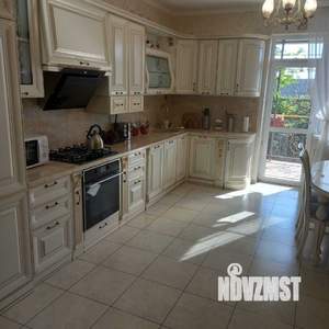 Дом 141м², 2-этажный, участок 4 сот.