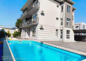 Дом 357м², 3-этажный, участок 6 сот.