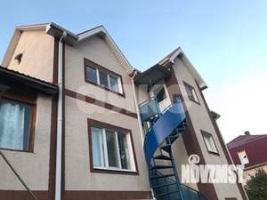 Дом 231м², 3-этажный, участок 8 сот.