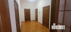 Дом 296м², 2-этажный, участок 6 сот.