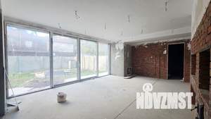 Коттедж 680м², 2-этажный, участок 11 сот.