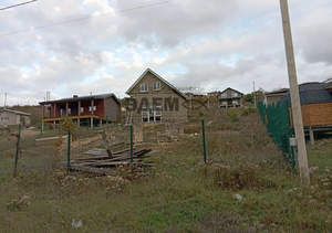 Дом 98м², 2-этажный, участок 8 сот.