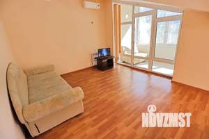 Дом 210м&sup2;, 3-этажный, посуточно, 