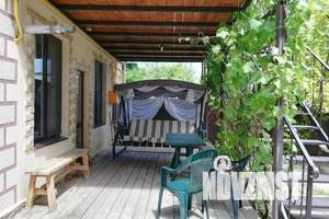 Дом 52м&sup2;, 2-этажный, посуточно, 