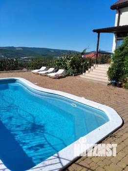 Дом 160м&sup2;, 2-этажный, посуточно, 