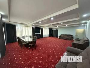 Дом 239м&sup2;, 2-этажный, посуточно, 