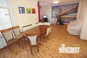 Дом 210м&sup2;, 3-этажный, посуточно, 