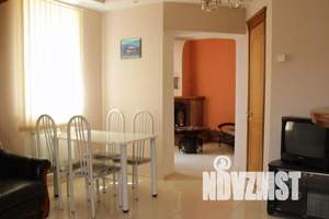 Дом 120м&sup2;, 2-этажный, посуточно, 