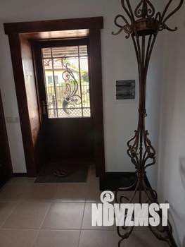 Дом 200м&sup2;, 2-этажный, посуточно, 