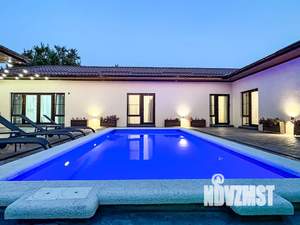 Дом 190м&sup2;, 1-этажный, посуточно, 