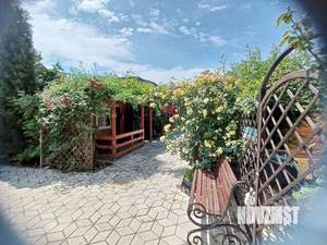 Дом 30м&sup2;, 2-этажный, посуточно, 