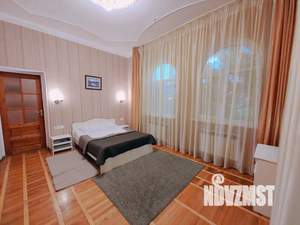 Дом 250м&sup2;, 2-этажный, посуточно, 