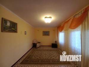 Дом 60м², 2-этажный, на длительный срок, 