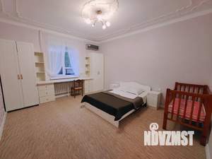 Дом 250м&sup2;, 2-этажный, посуточно, 