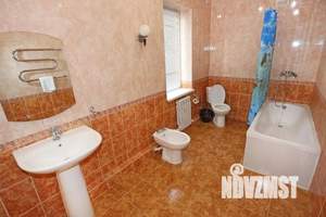 Дом 180м², 3-этажный, посуточно, 