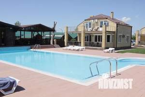 Дом 140м&sup2;, 2-этажный, посуточно, 