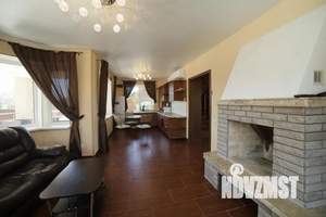 Дом 140м&sup2;, 2-этажный, посуточно, 