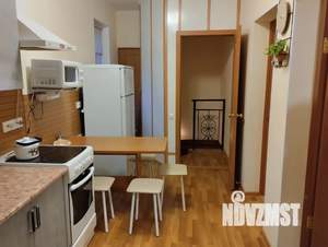 Дом 60м&sup2;, 3-этажный, посуточно, 