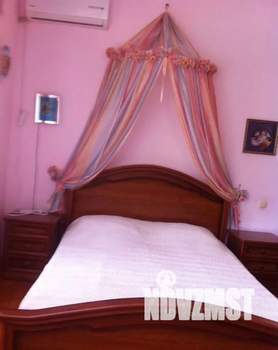 Дом 490м&sup2;, 2-этажный, посуточно, 