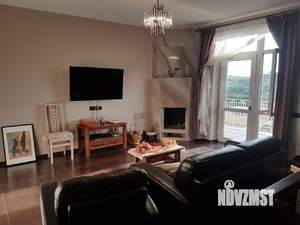 Дом 230м&sup2;, 3-этажный, на длительный срок, 