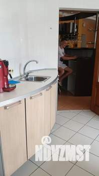 Дом 720м&sup2;, 4-этажный, посуточно, 