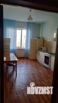 Дом 330м&sup2;, 3-этажный, на длительный срок, 