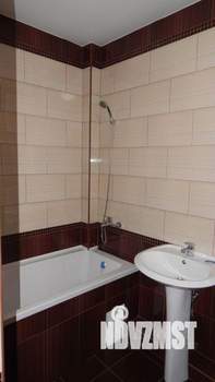 Дом 130м², 3-этажный, на длительный срок, 