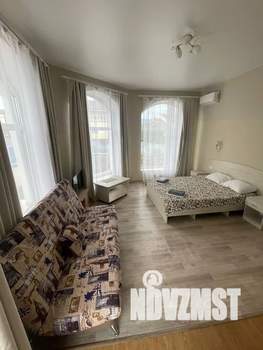 Дом 30м&sup2;, 3-этажный, посуточно, 