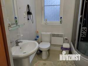 Дом 60м&sup2;, 3-этажный, посуточно, 