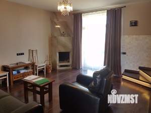 Дом 150м², 2-этажный, на длительный срок, 