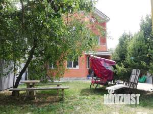 Дом 60м&sup2;, 3-этажный, посуточно, 