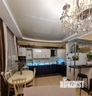 Дом 140м&sup2;, 2-этажный, посуточно, 