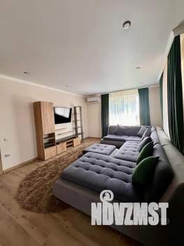 Дом 140м&sup2;, 2-этажный, посуточно, 