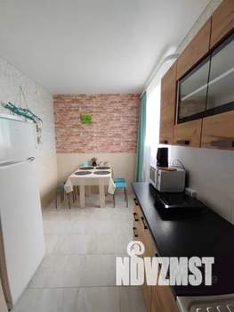 Дом 65м&sup2;, 2-этажный, посуточно, 