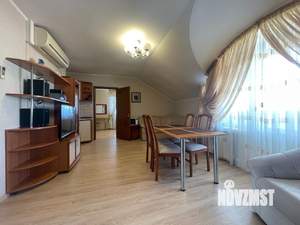 Дом 705м&sup2;, 4-этажный, на длительный срок, 