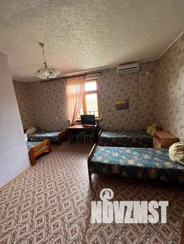 Дом 300м&sup2;, 2-этажный, посуточно, 