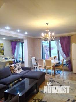 Дом 250м&sup2;, 3-этажный, посуточно, 