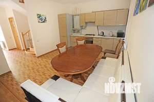 Дом 210м², 3-этажный, посуточно, 