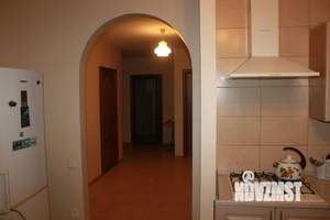 Дом 330м², 3-этажный, на длительный срок, 