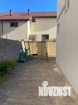 Дом 80м&sup2;, 2-этажный, посуточно, 