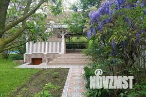 Дом 370м&sup2;, 2-этажный, посуточно, 