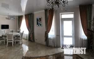 Дом 350м², 2-этажный, посуточно, 