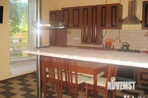 Дом 150м&sup2;, 2-этажный, посуточно, 